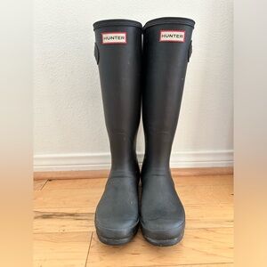 HUNTER BLACK RAIN BOOTS 38 W
